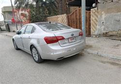 كيا كادينزا